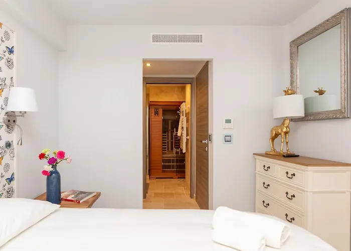 Maison Picasso - Jacuzzi, Vue, Terrasse For 6 Antibes